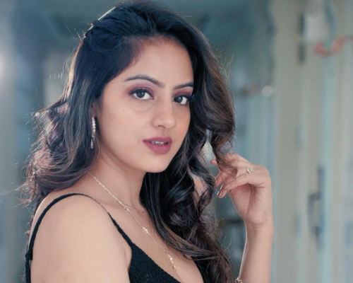 Deepika Singh HD Pictures